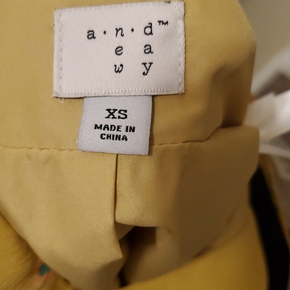 Mustard Yellow Floral Romper - Picture 4 of 4